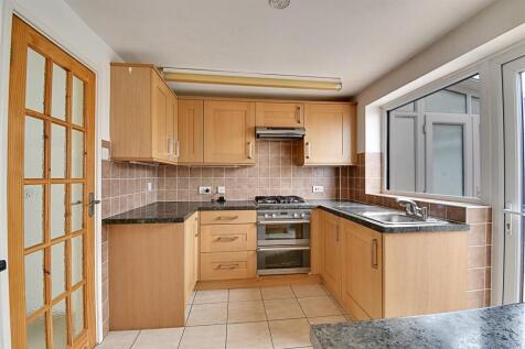 Kitchen 1.jpg