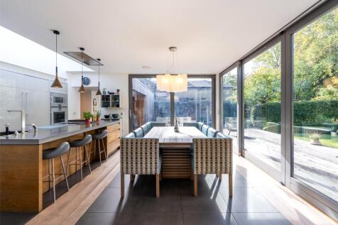 5 bed, 4 bath Detached in Edinburgh - Photo 10