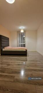 Double Bedroom With Double Bed