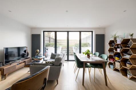 North Birkbeck, E11
