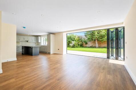 garden & living room.jpg
