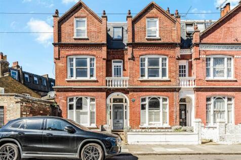Bovingdon Road.jpg