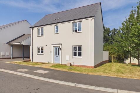 EWEMOVE SOUTH MOLTON - 28 OAKTREE ROAD