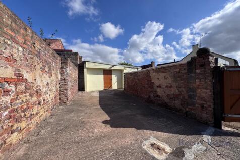 Side Driveway
