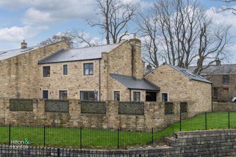 Waterside Close