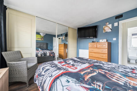 c206becc-d79a-45d...