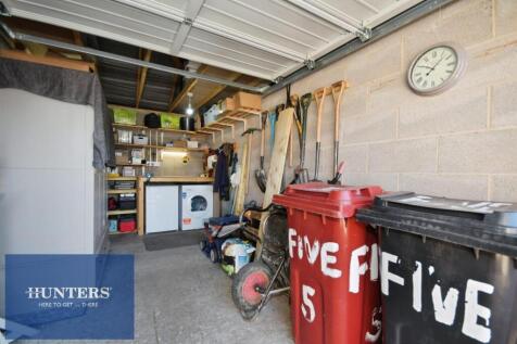 GARAGE.jpg