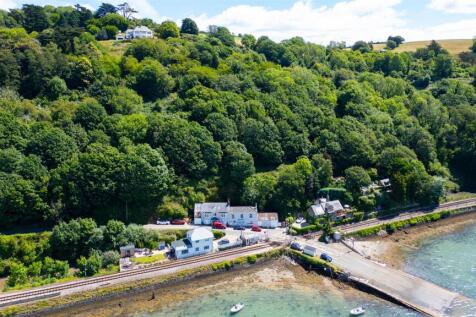 A08 - Hove to Bridge Road Kingswear - 260702.jpg