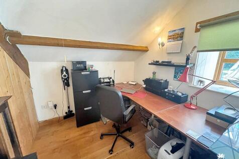 WhatsApp Image 2025-09-29 at 11.28.09 (3).jpg