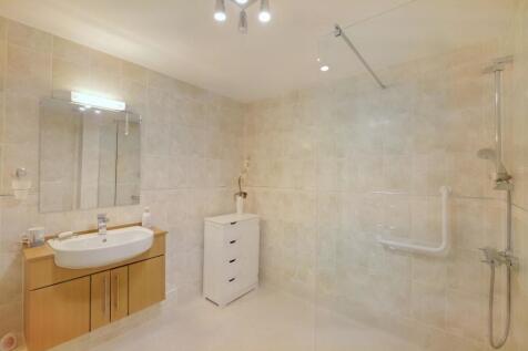 8535934-interior06 (Medium).JPG