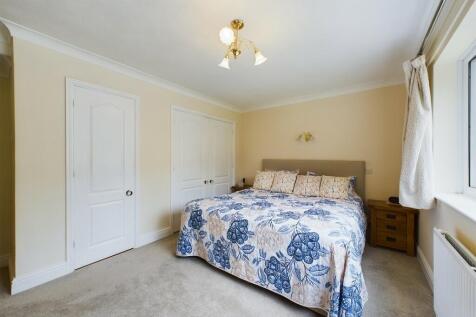 CAM01689G0-PR0410...