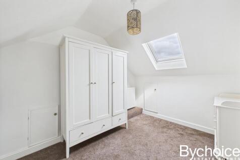 CAM05454G0-PR0045-STILL018