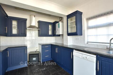 Kitchen/Breakfast Area