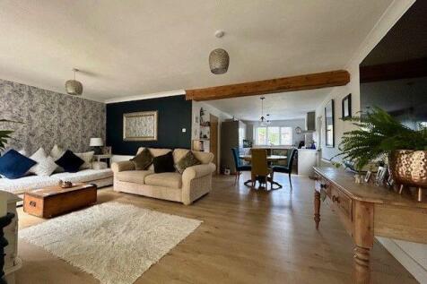 KItchen/Diner/Lounge