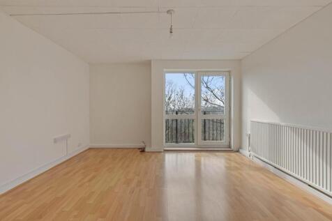 13 Greyfrairs Road, SE26 - 7.jpg