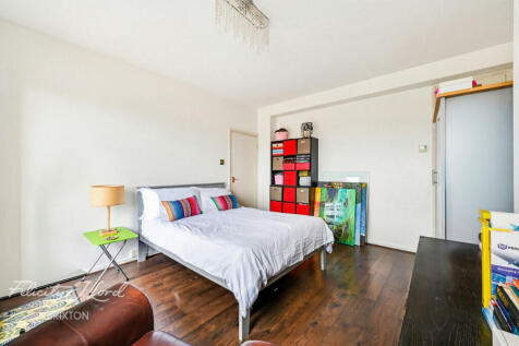 2 bed, 1 bath Flat in leeds - Photo 4