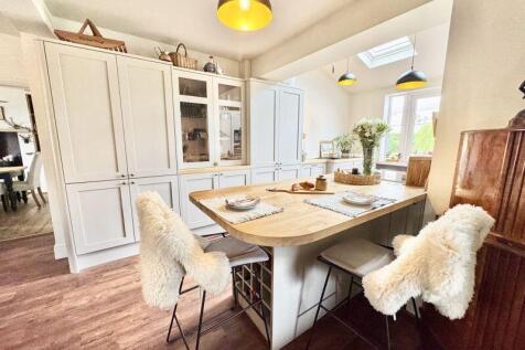 Breakfast kitchen area