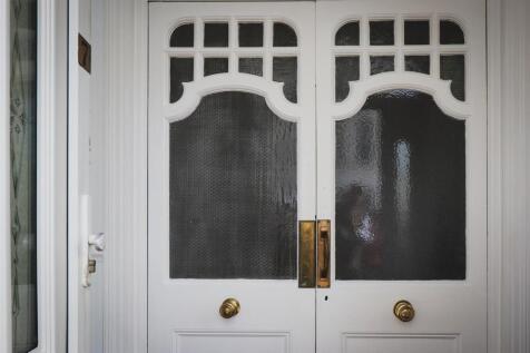 Entrance door &amp; Lobby