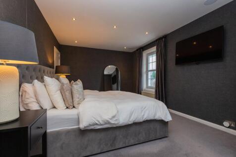 4 bed, 3 bath Detached in Glasgow - Photo 52