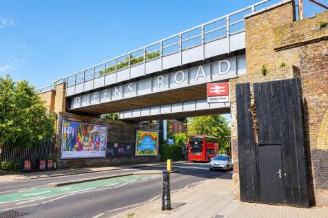 Queens Road Railway Bridge Street.jpg