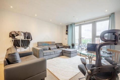 APT - 1