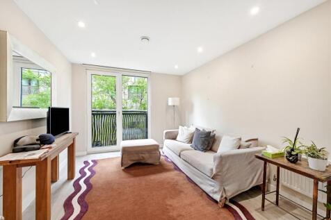 Modern third floor 1 bed, 1 bath apartment in Woods House, SW1W. Offering 506 sq ft of bright contemporary living space with open-plan kitchen/reception, modern finishes and excellent access to Belgra