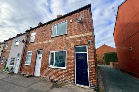 2 Bedroom Terraced in LS25 7BD