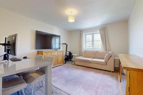 buy to let property for sale at isle of dogs, E14