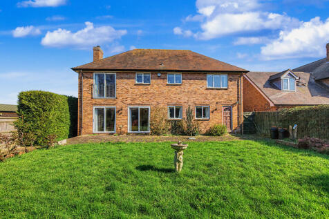 Rear Garden - Ang...