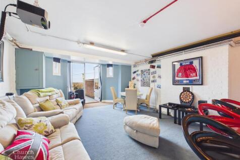 Entertaining/Games Room