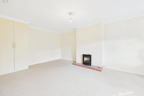 CAM03852G0-PR0480-STILL005