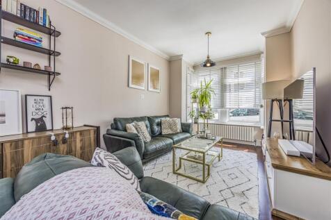 55 Monmouth Road, Portsmouth-PorticoMarketing-Sold