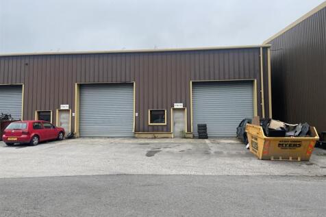 Light Industrial to rent in west vale