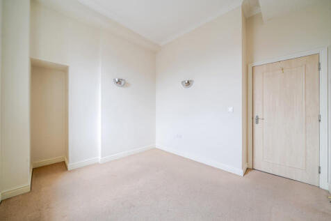 1363106-7-68f5f56...