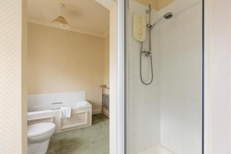 Highcliffe Manor Bedroom 8-3.jpg