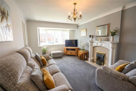 Living Room (2)