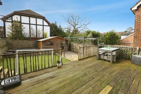 Decking and Garden