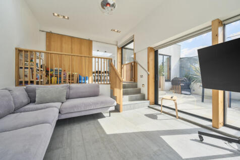 1347607-6-68baeb6...