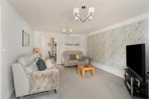 57 Yarrow Road, Bodicote-6.jpg