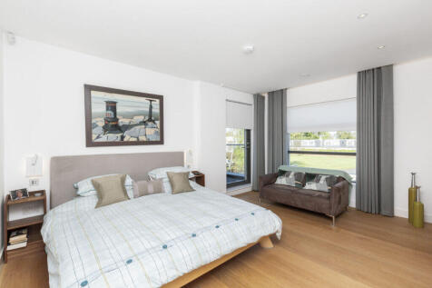 5 bed, 5 bath Detached in Edinburgh - Photo 30