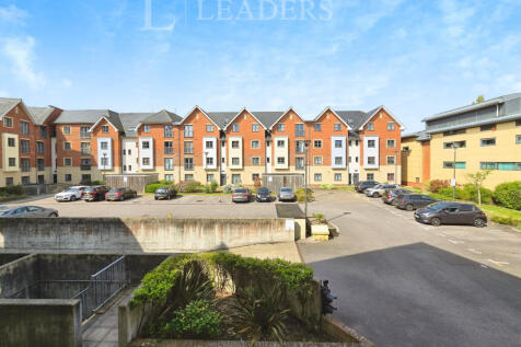 2 Bedroom Flat in PO1 3FF