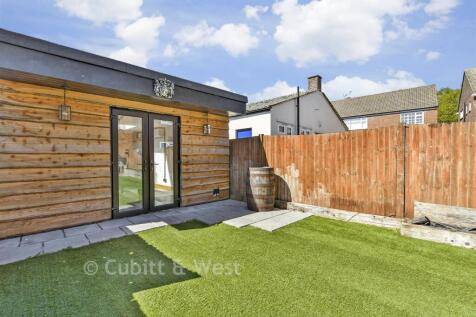 Workshop/Outbuildings