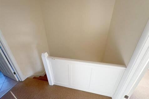 Landing and stairs.jpg