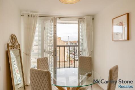 8680472-interior16.jpg