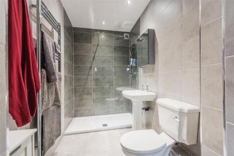 En Suite Shower Room