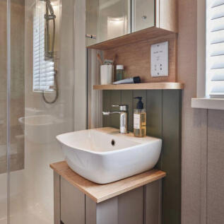Vendee Shower.jpg