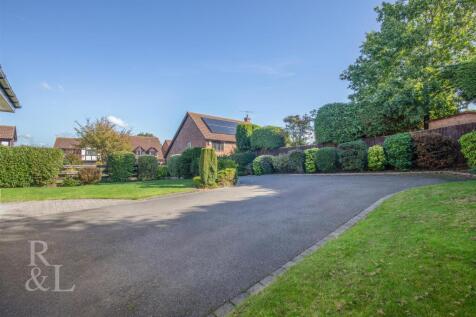 5 Killerton Park Drive (43).jpg