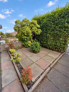Outside - Front Garden