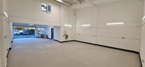 Warehouse to loading door.jpg