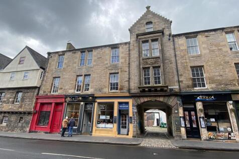 Utilities all-inclusive rent is £2455.50 (£188.88 per person per week) Spacious 2nd floor (top floor) flat situated in stunning location in the Old Town. Comprises of 3 double bedrooms, lounge, f/f ki